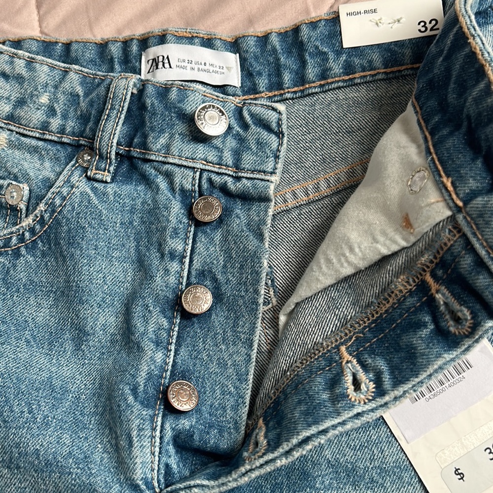 Zara High Rise Shorts - Picture 6 of 8